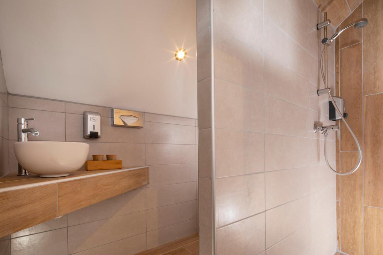 Cocoon Inn كوسيك المظهر الخارجي الصورة